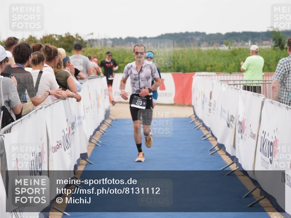22.06.2025 - Viking Triathlon MichiJ http://msf.ph/oto/8131112 22.06.2025 15:35:17 Ziel 273, 324 meine-sportfotos.de