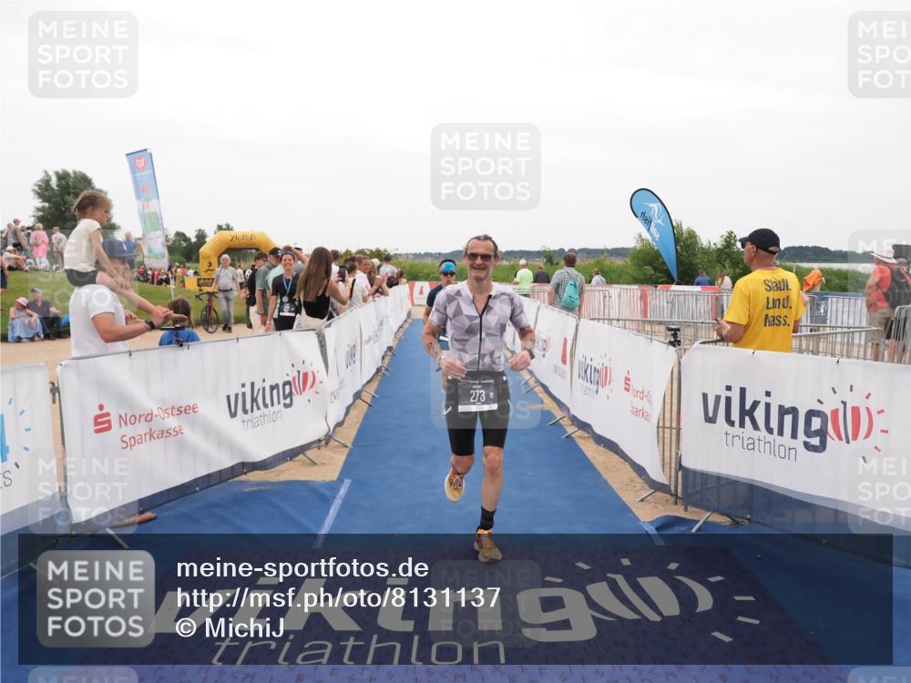 22.06.2025 - Viking Triathlon MichiJ http://msf.ph/oto/8131137 22.06.2025 15:35:20 Ziel 273, 324 meine-sportfotos.de