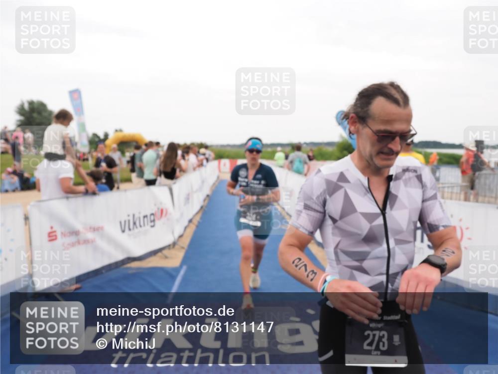 22.06.2025 - Viking Triathlon MichiJ http://msf.ph/oto/8131147 22.06.2025 15:35:22 Ziel 273, 324 meine-sportfotos.de