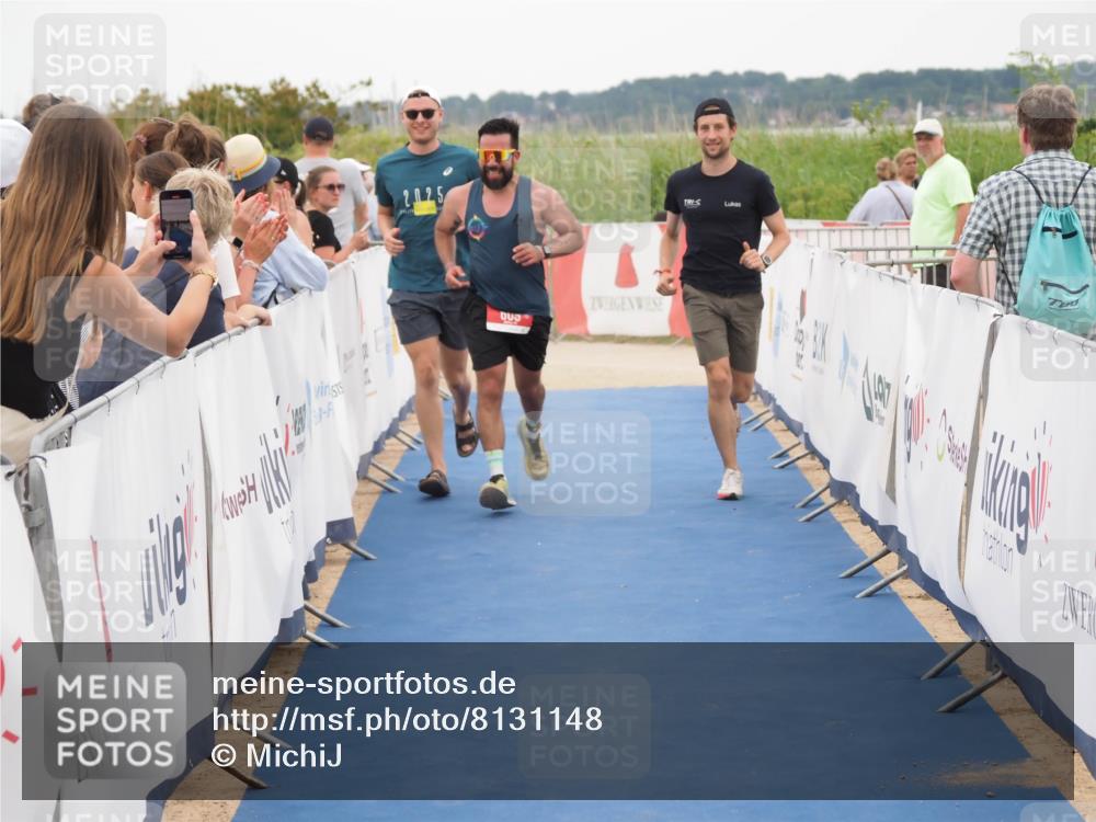 22.06.2025 - Viking Triathlon MichiJ http://msf.ph/oto/8131148 22.06.2025 15:35:29 Ziel 609 meine-sportfotos.de