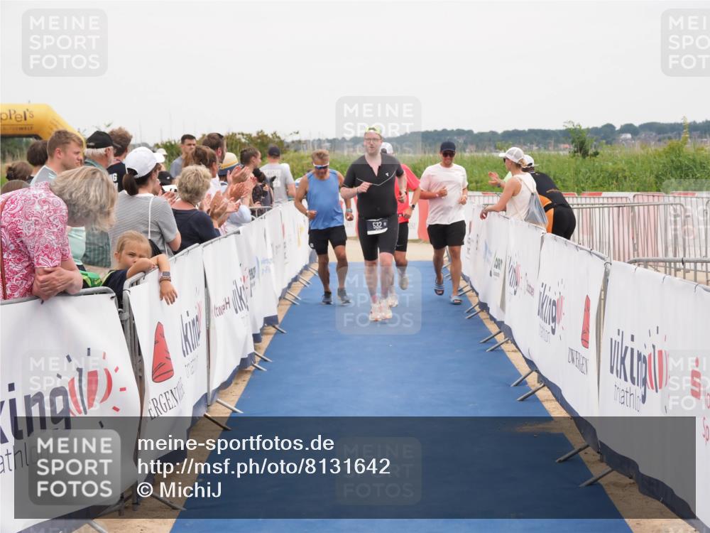 22.06.2025 - Viking Triathlon MichiJ http://msf.ph/oto/8131642 22.06.2025 15:40:15 Ziel 532, 644 meine-sportfotos.de