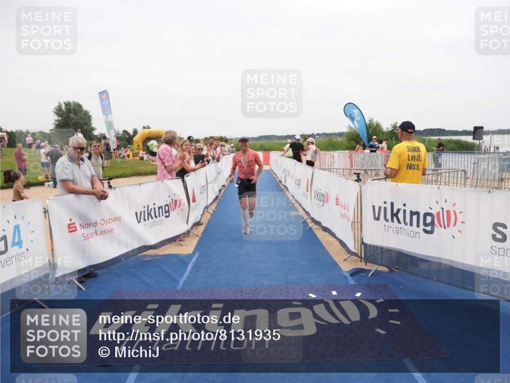 22.06.2025 - Viking Triathlon MichiJ http://msf.ph/oto/8131935 22.06.2025 15:42:23 Ziel 64, 78, 182 meine-sportfotos.de