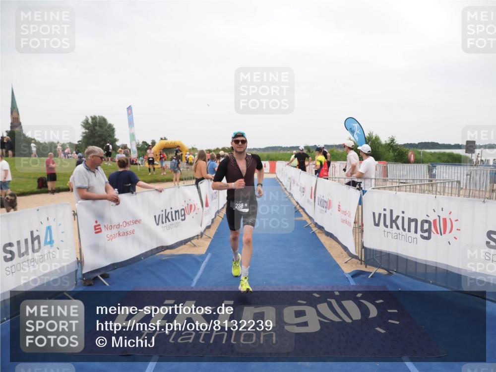 22.06.2025 - Viking Triathlon MichiJ http://msf.ph/oto/8132239 22.06.2025 15:44:26 Ziel 238 meine-sportfotos.de