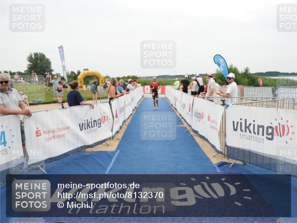 22.06.2025 - Viking Triathlon MichiJ http://msf.ph/oto/8132370 22.06.2025 15:45:07 Ziel 465, 511 meine-sportfotos.de