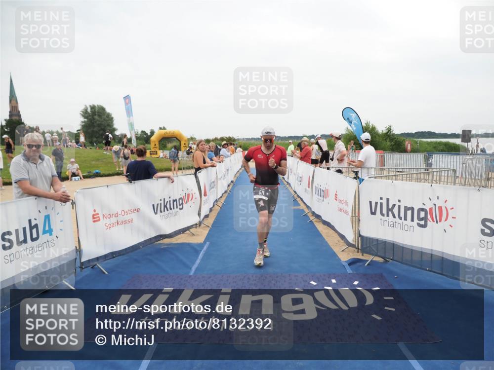 22.06.2025 - Viking Triathlon MichiJ http://msf.ph/oto/8132392 22.06.2025 15:45:10 Ziel 511 meine-sportfotos.de
