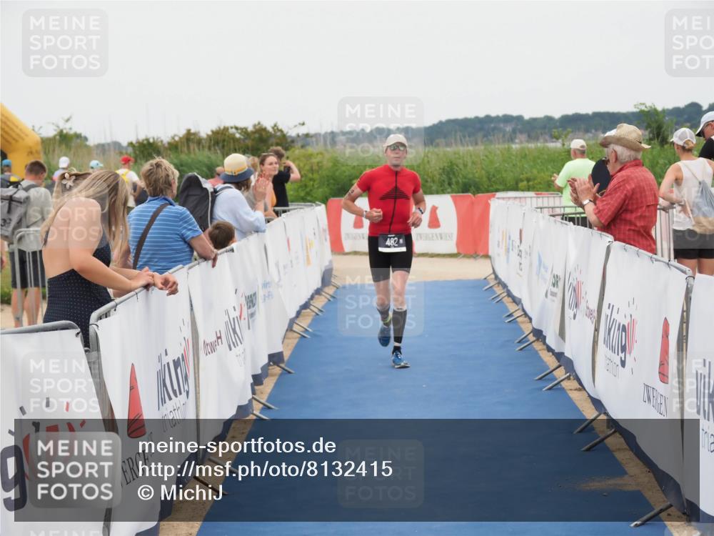 22.06.2025 - Viking Triathlon MichiJ http://msf.ph/oto/8132415 22.06.2025 15:45:40 Ziel 482 meine-sportfotos.de