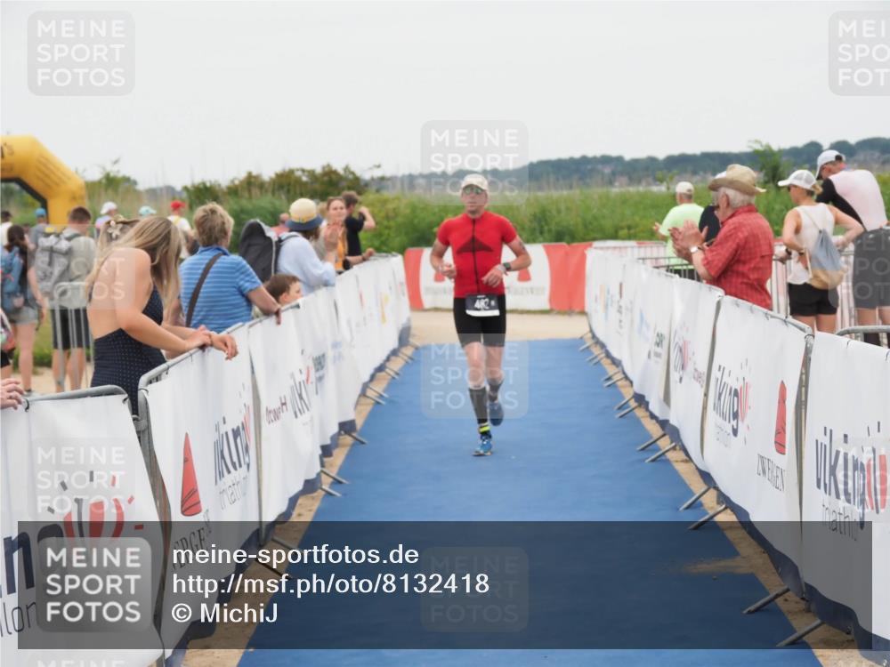 22.06.2025 - Viking Triathlon MichiJ http://msf.ph/oto/8132418 22.06.2025 15:45:40 Ziel 482 meine-sportfotos.de