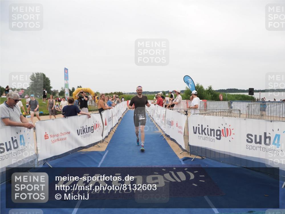22.06.2025 - Viking Triathlon MichiJ http://msf.ph/oto/8132603 22.06.2025 15:46:53 Ziel 335 meine-sportfotos.de