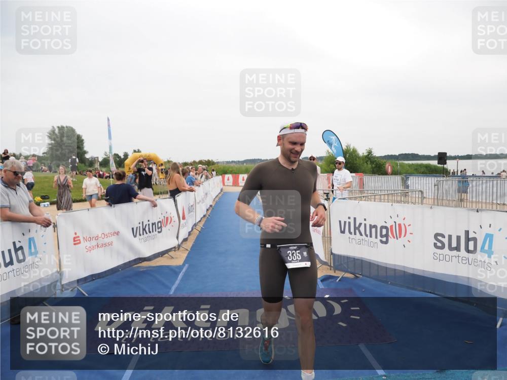 22.06.2025 - Viking Triathlon MichiJ http://msf.ph/oto/8132616 22.06.2025 15:46:54 Ziel 335 meine-sportfotos.de