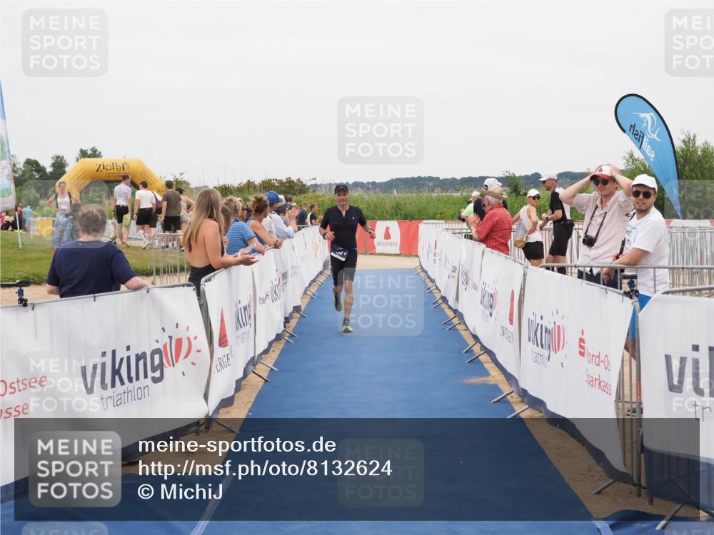 22.06.2025 - Viking Triathlon MichiJ http://msf.ph/oto/8132624 22.06.2025 15:47:20 Ziel 204 meine-sportfotos.de