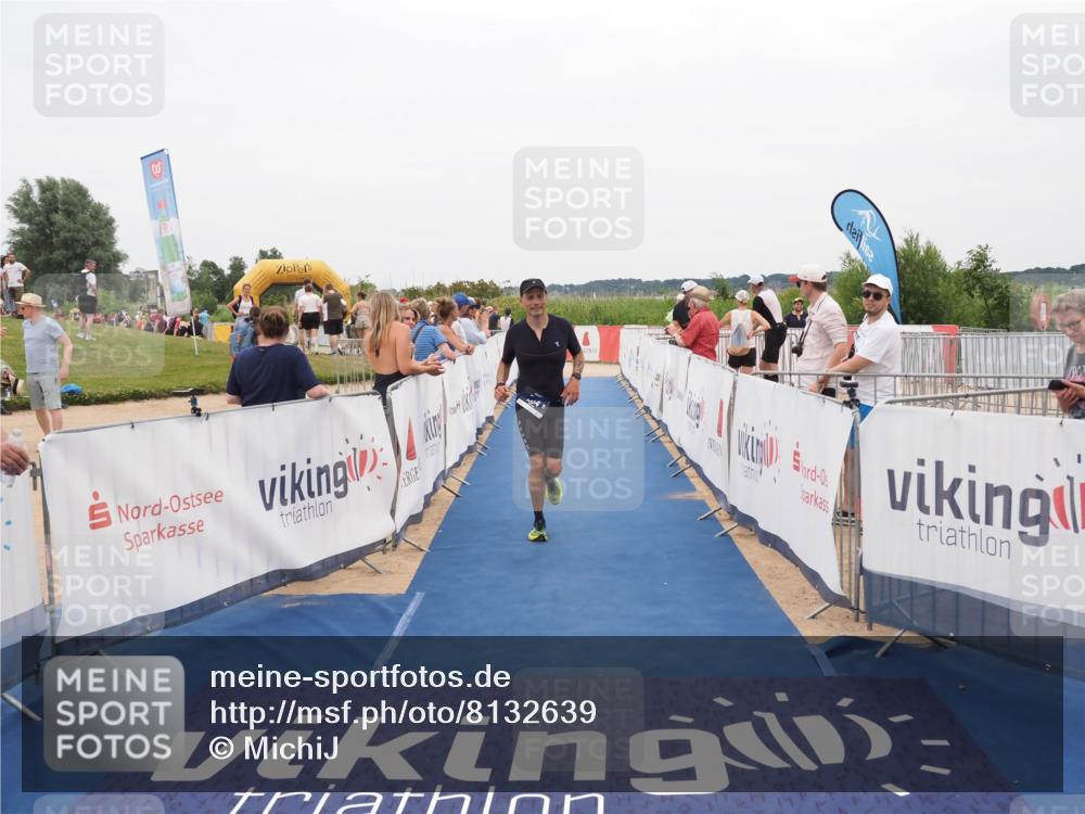 22.06.2025 - Viking Triathlon MichiJ http://msf.ph/oto/8132639 22.06.2025 15:47:21 Ziel 204 meine-sportfotos.de