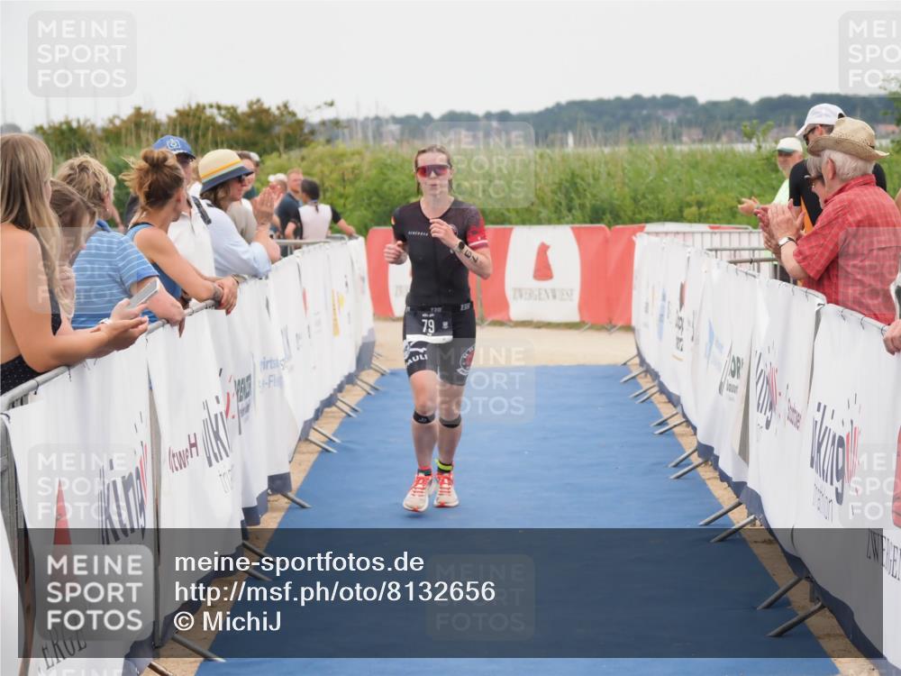 22.06.2025 - Viking Triathlon MichiJ http://msf.ph/oto/8132656 22.06.2025 15:47:27 Ziel 79, 204 meine-sportfotos.de
