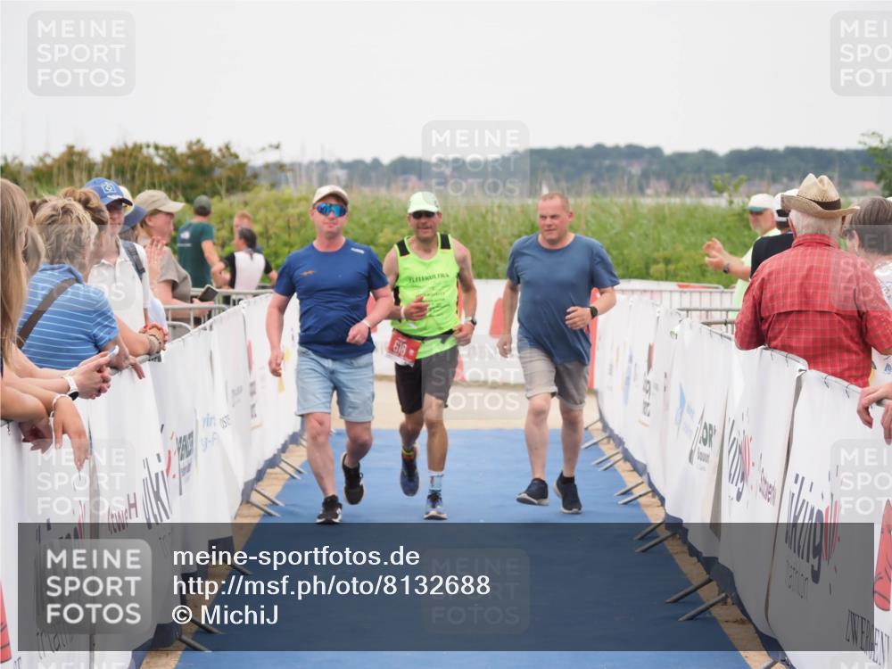 22.06.2025 - Viking Triathlon MichiJ http://msf.ph/oto/8132688 22.06.2025 15:47:58 Ziel 618 meine-sportfotos.de