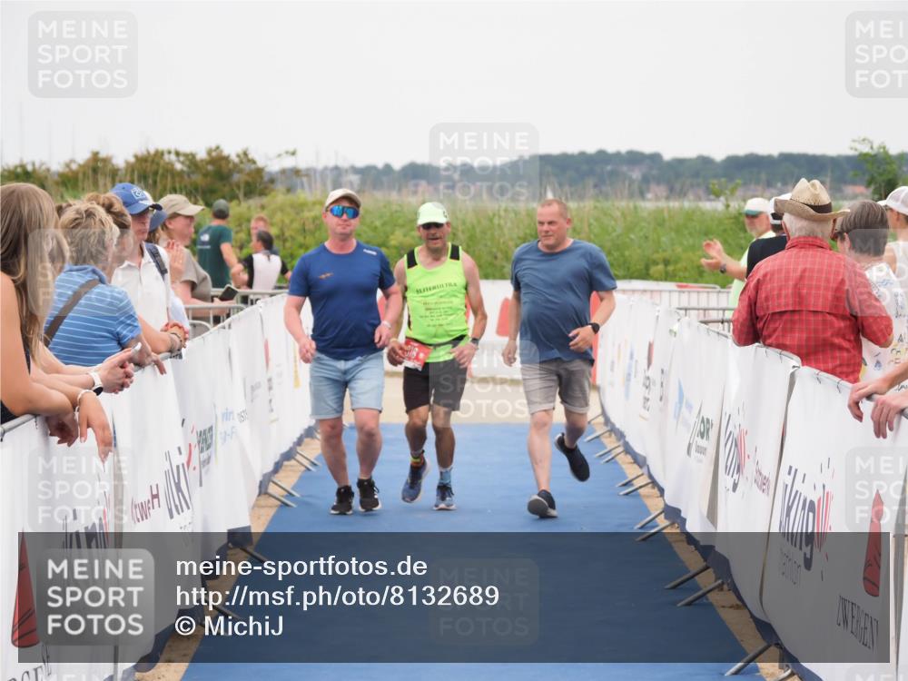 22.06.2025 - Viking Triathlon MichiJ http://msf.ph/oto/8132689 22.06.2025 15:47:59 Ziel 618 meine-sportfotos.de