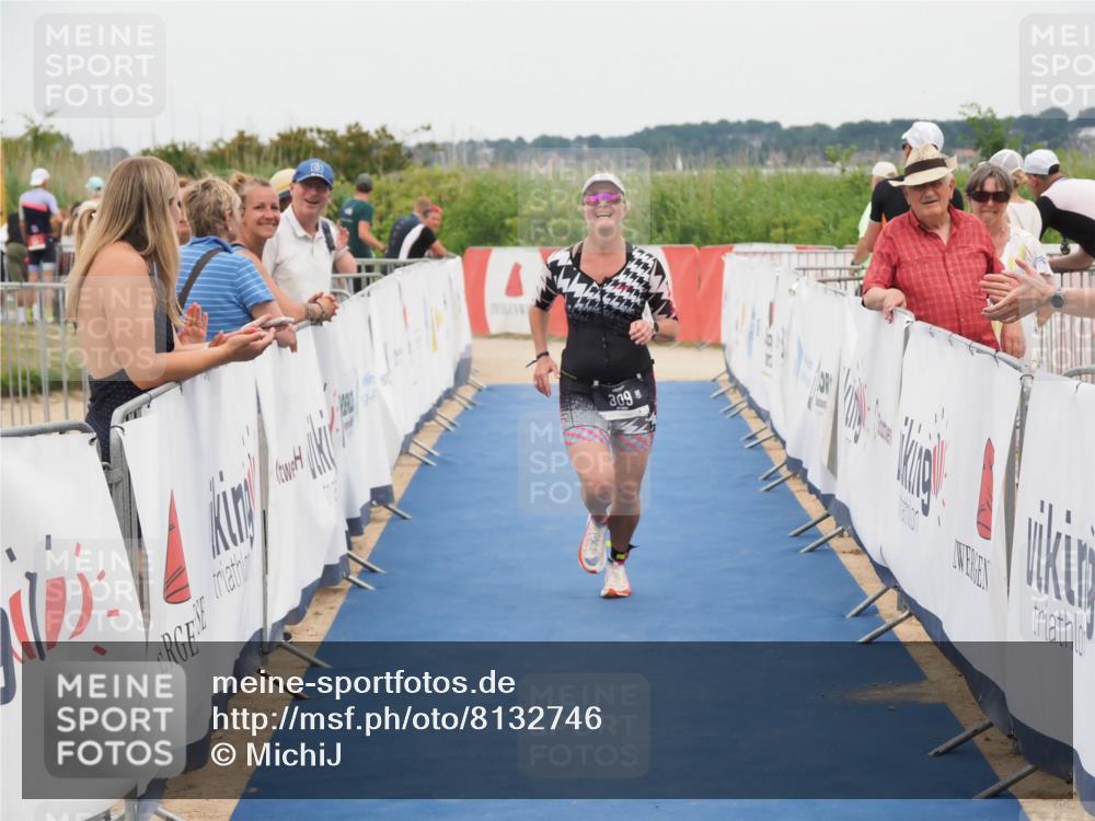 22.06.2025 - Viking Triathlon MichiJ http://msf.ph/oto/8132746 22.06.2025 15:48:08 Ziel 309 meine-sportfotos.de