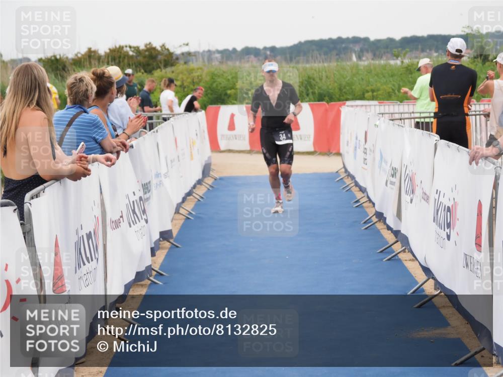 22.06.2025 - Viking Triathlon MichiJ http://msf.ph/oto/8132825 22.06.2025 15:49:50 Ziel 34 meine-sportfotos.de