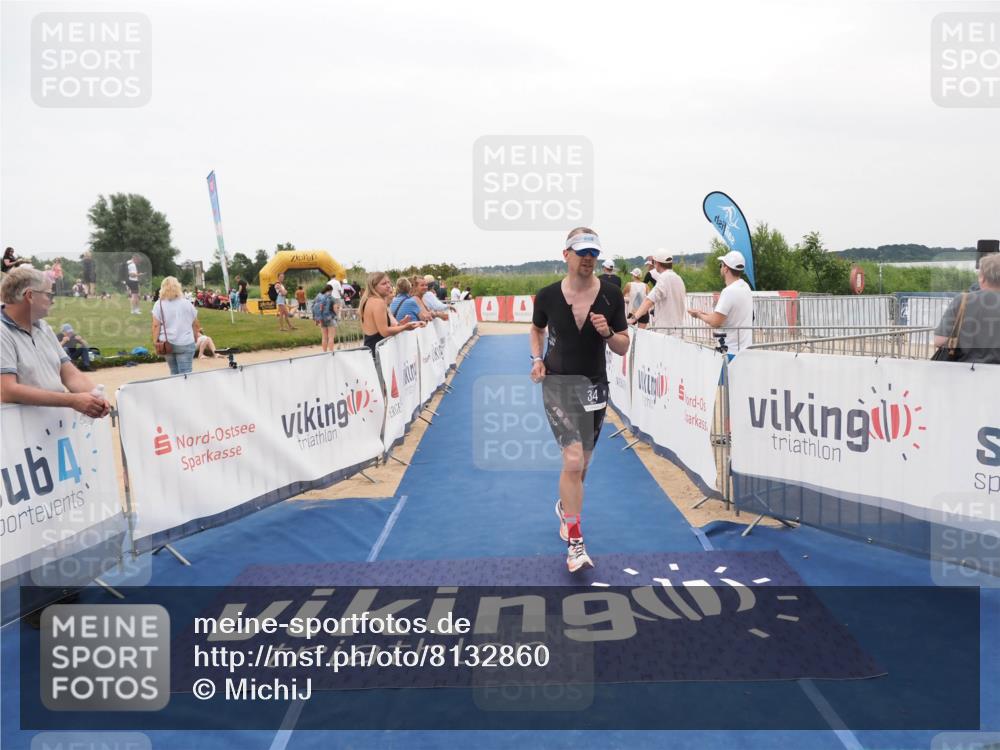 22.06.2025 - Viking Triathlon MichiJ http://msf.ph/oto/8132860 22.06.2025 15:49:54 Ziel 34 meine-sportfotos.de