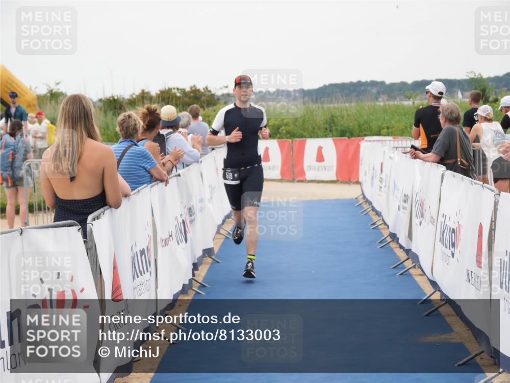 22.06.2025 - Viking Triathlon MichiJ http://msf.ph/oto/8133003 22.06.2025 15:52:26 Ziel 519 meine-sportfotos.de