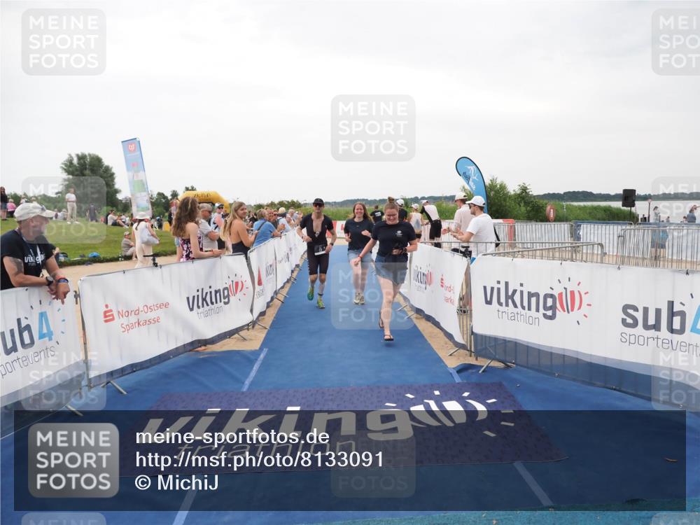 22.06.2025 - Viking Triathlon MichiJ http://msf.ph/oto/8133091 22.06.2025 15:53:39 Ziel 75, 637 meine-sportfotos.de