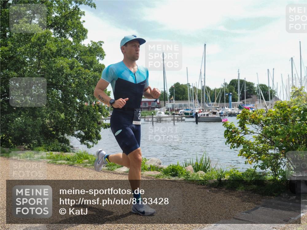 22.06.2025 - Viking Triathlon KatJ http://msf.ph/oto/8133428 22.06.2025 13:17:31 Laufen 228, 385 meine-sportfotos.de