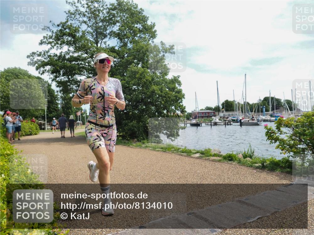 22.06.2025 - Viking Triathlon KatJ http://msf.ph/oto/8134010 22.06.2025 13:18:51 Laufen 175 meine-sportfotos.de