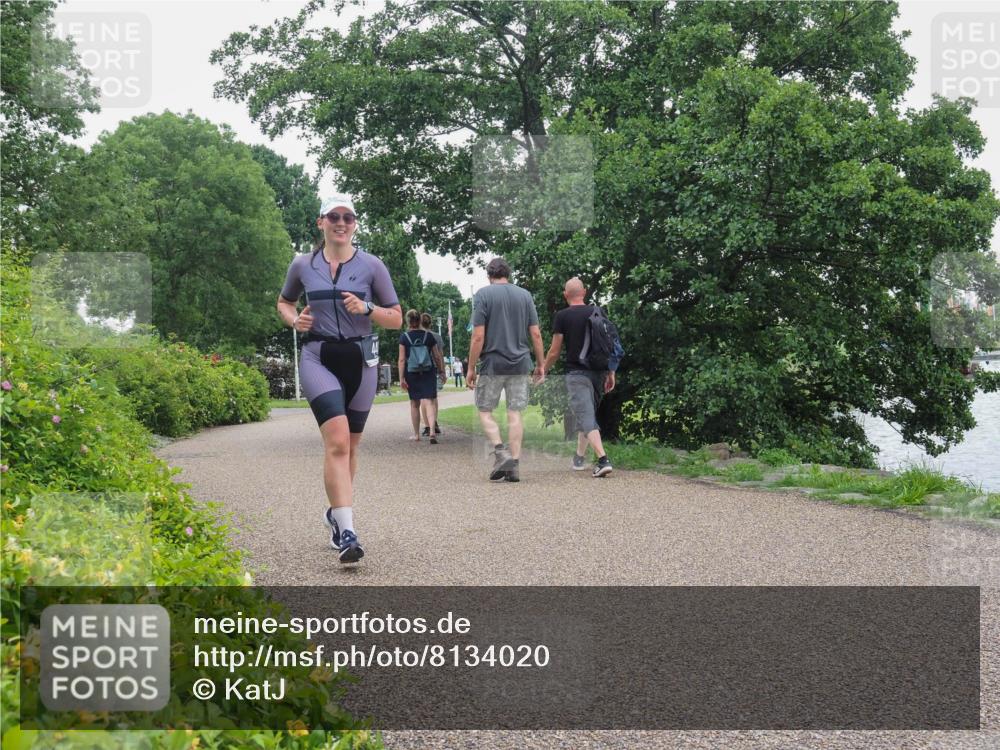 22.06.2025 - Viking Triathlon KatJ http://msf.ph/oto/8134020 22.06.2025 15:54:35 Laufen 441 meine-sportfotos.de