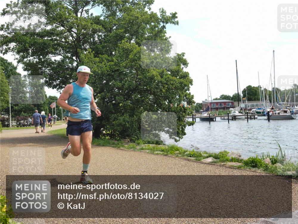 22.06.2025 - Viking Triathlon KatJ http://msf.ph/oto/8134027 22.06.2025 13:18:57 Laufen 617 meine-sportfotos.de