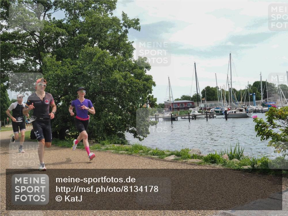 22.06.2025 - Viking Triathlon KatJ http://msf.ph/oto/8134178 22.06.2025 13:19:23 Laufen 264, 299, 443 meine-sportfotos.de