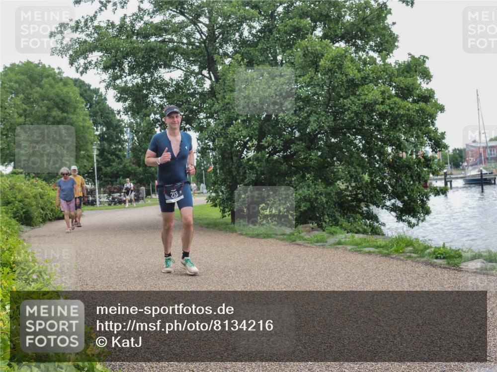 22.06.2025 - Viking Triathlon KatJ http://msf.ph/oto/8134216 22.06.2025 15:57:54 Laufen 213 meine-sportfotos.de