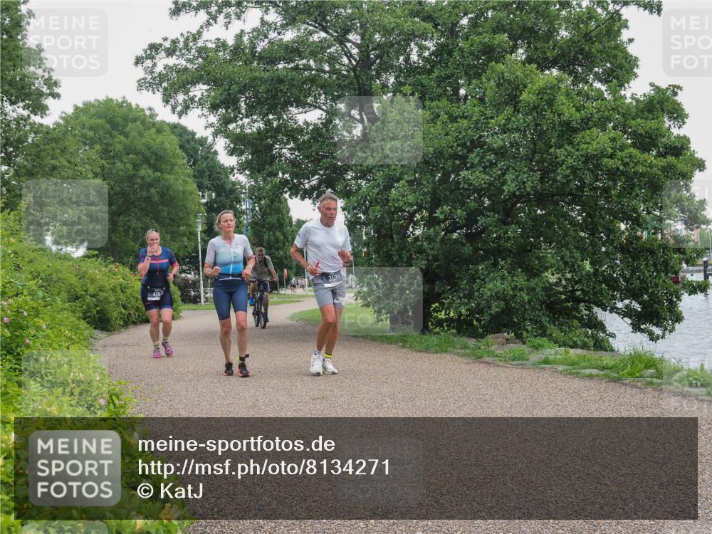 22.06.2025 - Viking Triathlon KatJ http://msf.ph/oto/8134271 22.06.2025 15:58:19 Laufen 359, 470, 498 meine-sportfotos.de