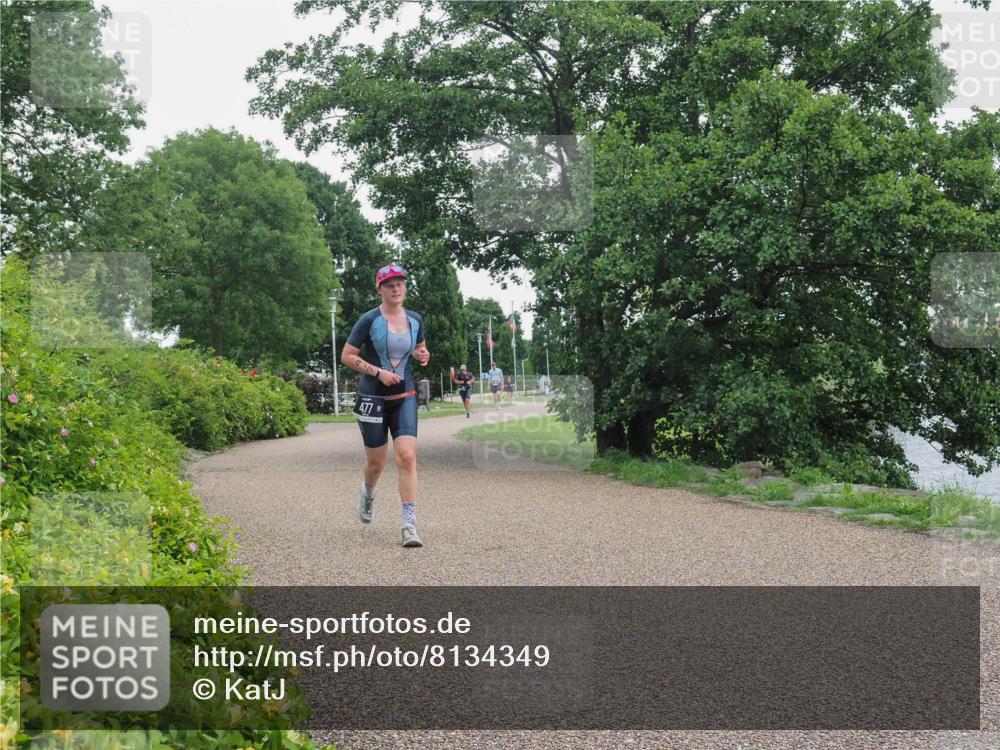 22.06.2025 - Viking Triathlon KatJ http://msf.ph/oto/8134349 22.06.2025 15:58:44 Laufen 477 meine-sportfotos.de