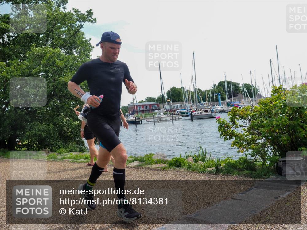 22.06.2025 - Viking Triathlon KatJ http://msf.ph/oto/8134381 22.06.2025 13:19:46 Laufen 195, 554 meine-sportfotos.de