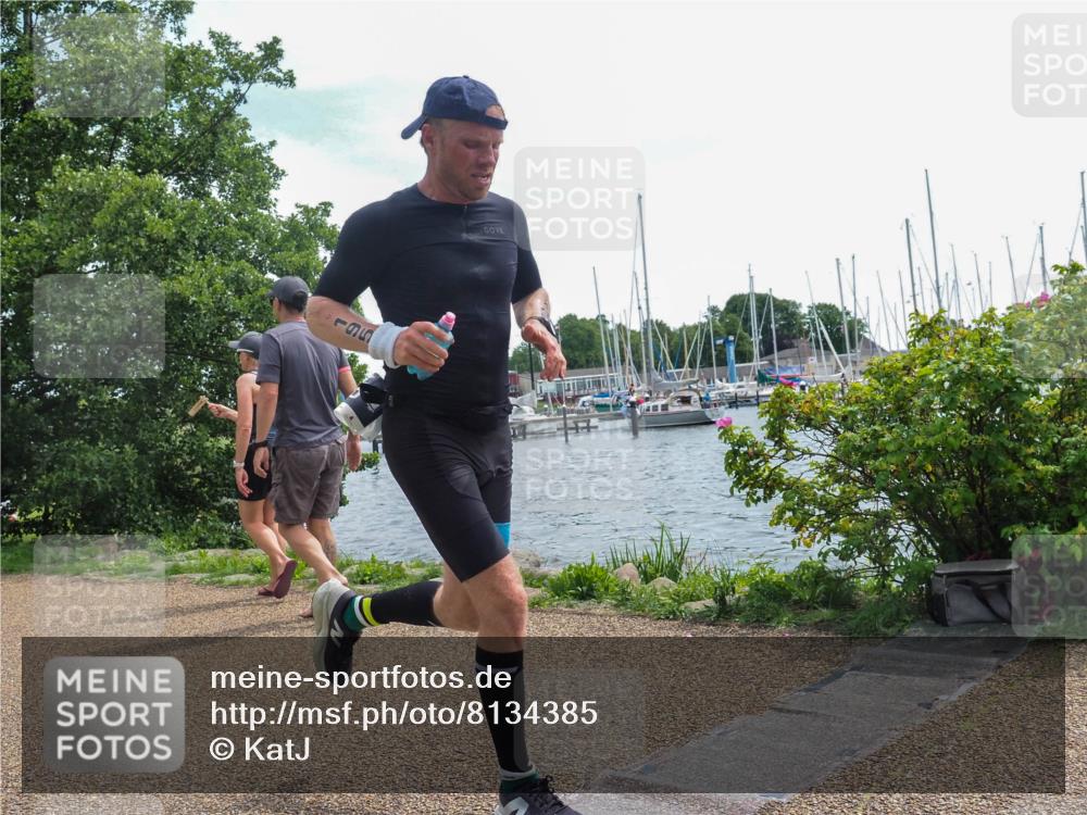 22.06.2025 - Viking Triathlon KatJ http://msf.ph/oto/8134385 22.06.2025 13:19:46 Laufen 195, 554 meine-sportfotos.de