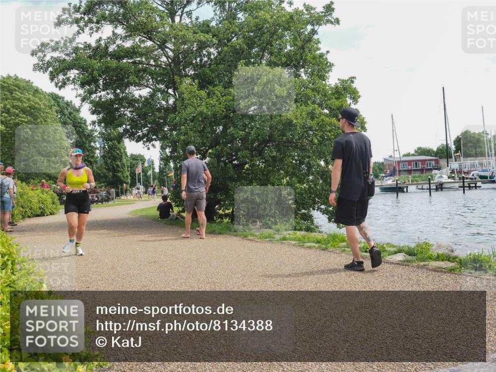 22.06.2025 - Viking Triathlon KatJ http://msf.ph/oto/8134388 22.06.2025 13:19:51 Laufen 612 meine-sportfotos.de