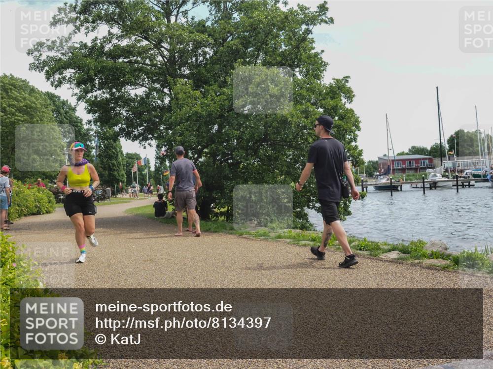 22.06.2025 - Viking Triathlon KatJ http://msf.ph/oto/8134397 22.06.2025 13:19:51 Laufen 612 meine-sportfotos.de