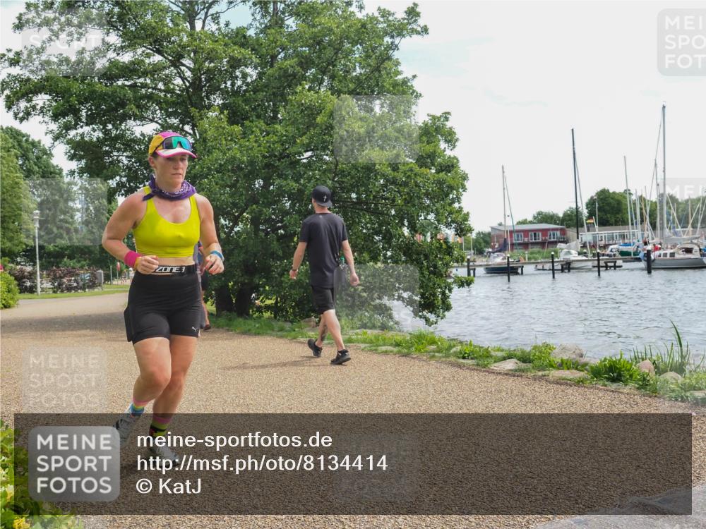 22.06.2025 - Viking Triathlon KatJ http://msf.ph/oto/8134414 22.06.2025 13:19:52 Laufen 612 meine-sportfotos.de