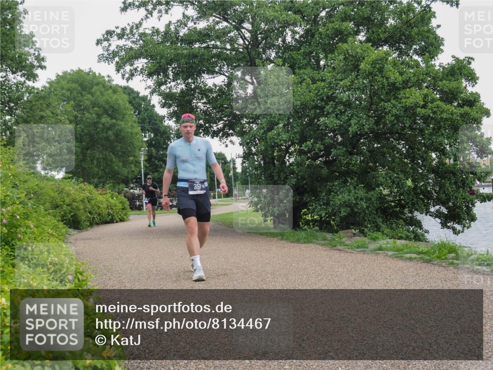 22.06.2025 - Viking Triathlon KatJ http://msf.ph/oto/8134467 22.06.2025 15:59:13 Laufen 357 meine-sportfotos.de