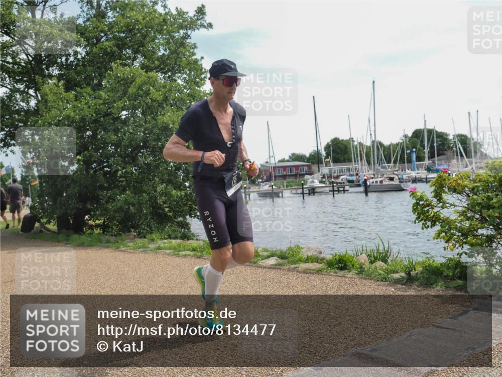 22.06.2025 - Viking Triathlon KatJ http://msf.ph/oto/8134477 22.06.2025 13:20:07 Laufen 75, 386 meine-sportfotos.de