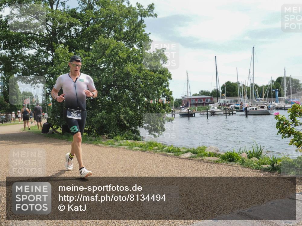 22.06.2025 - Viking Triathlon KatJ http://msf.ph/oto/8134494 22.06.2025 13:20:10 Laufen 386 meine-sportfotos.de