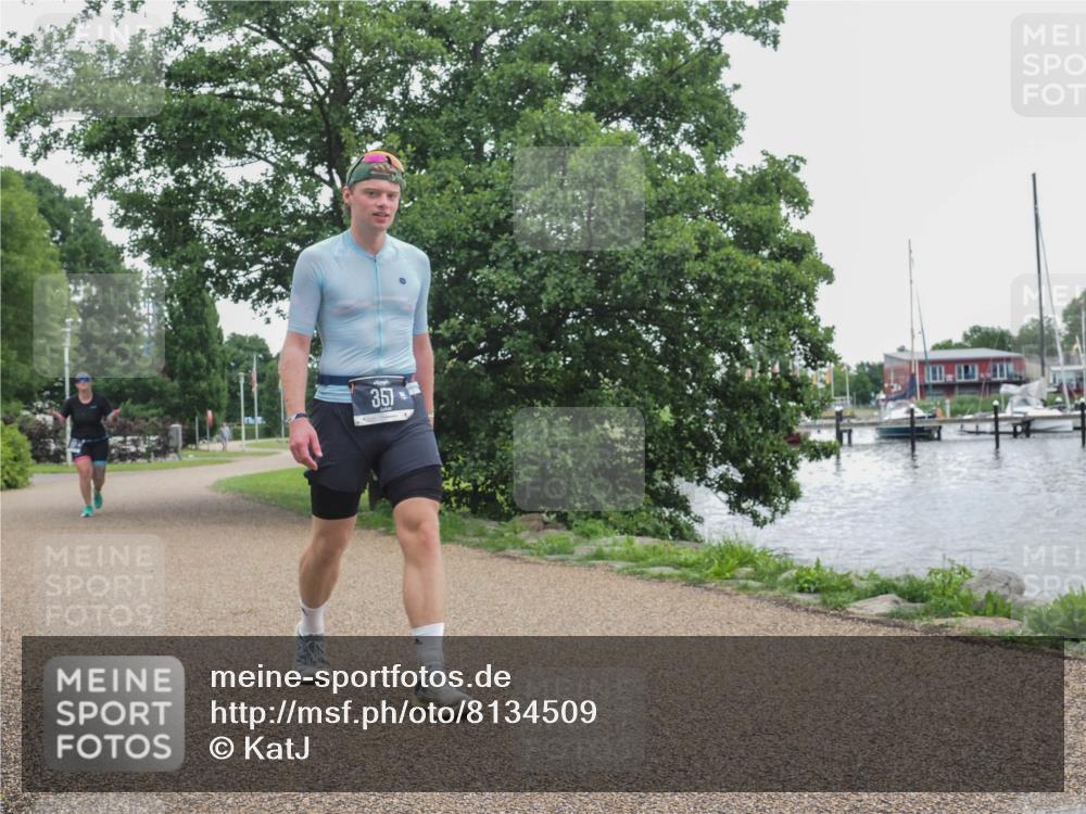 22.06.2025 - Viking Triathlon KatJ http://msf.ph/oto/8134509 22.06.2025 15:59:14 Laufen 357 meine-sportfotos.de