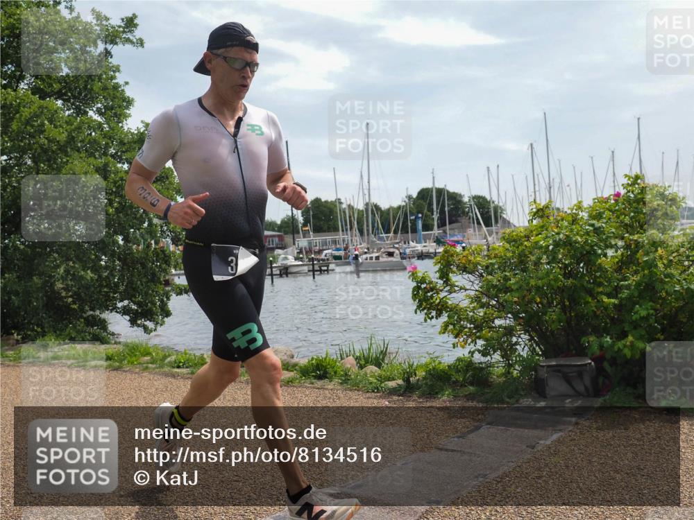 22.06.2025 - Viking Triathlon KatJ http://msf.ph/oto/8134516 22.06.2025 13:20:10 Laufen 386 meine-sportfotos.de