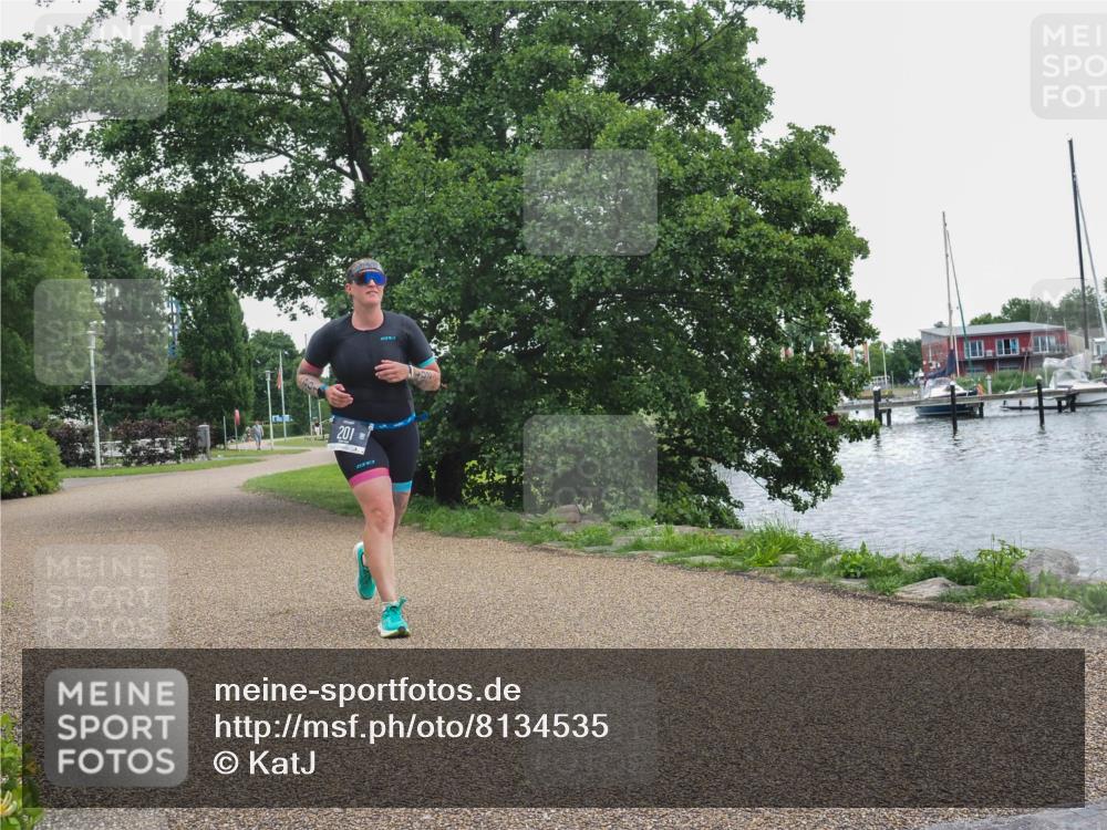 22.06.2025 - Viking Triathlon KatJ http://msf.ph/oto/8134535 22.06.2025 15:59:18 Laufen 201, 357 meine-sportfotos.de