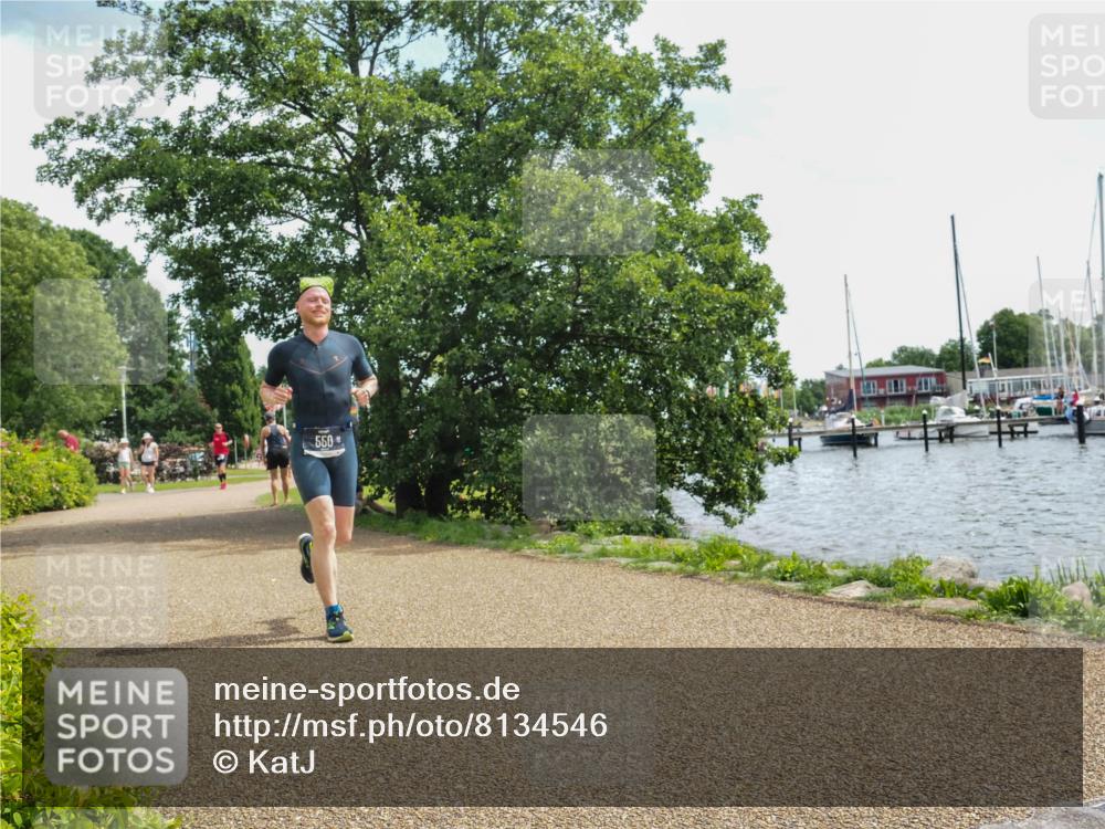 22.06.2025 - Viking Triathlon KatJ http://msf.ph/oto/8134546 22.06.2025 13:20:19 Laufen 550 meine-sportfotos.de