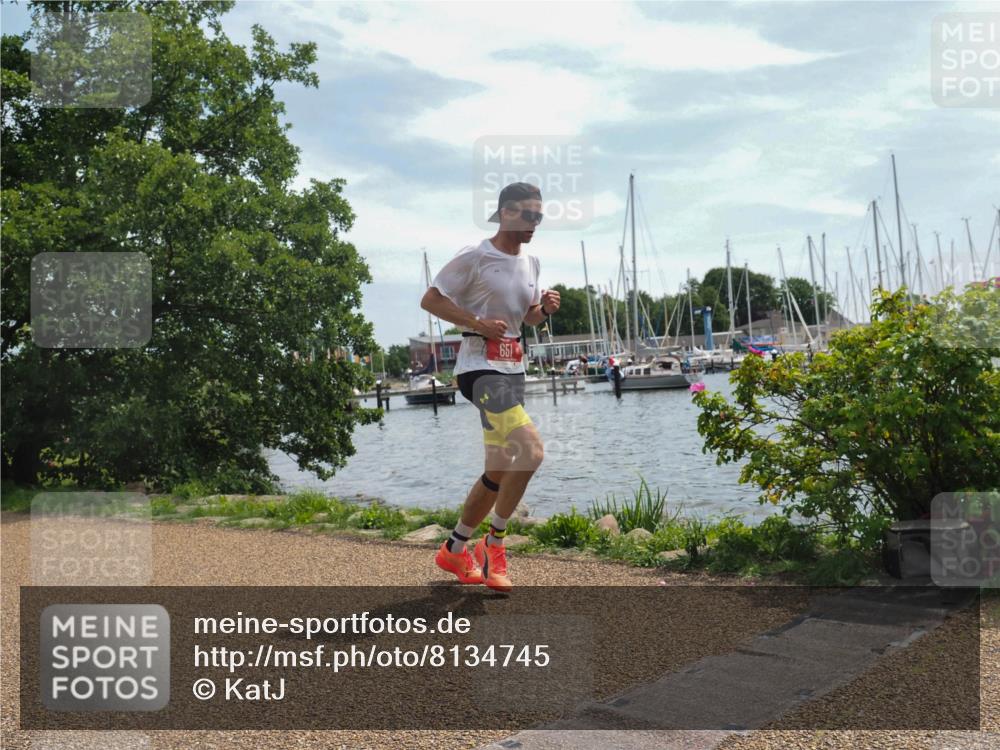22.06.2025 - Viking Triathlon KatJ http://msf.ph/oto/8134745 22.06.2025 13:20:47 Laufen 57, 296, 651 meine-sportfotos.de