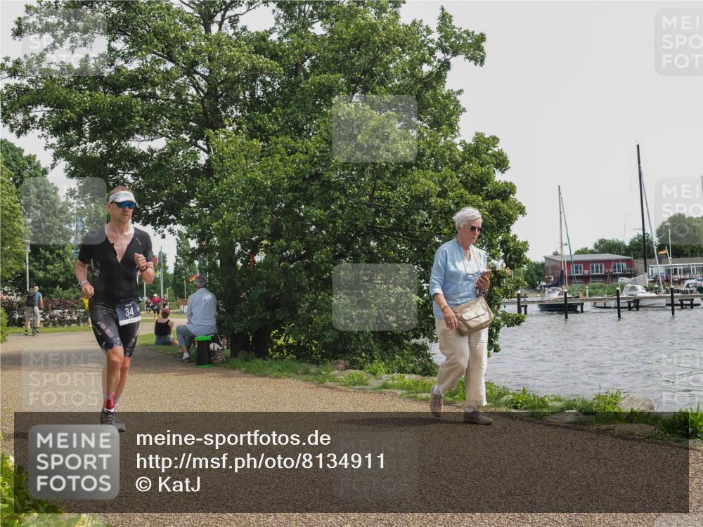 22.06.2025 - Viking Triathlon KatJ http://msf.ph/oto/8134911 22.06.2025 14:16:54 Laufen 34, 182, 546 meine-sportfotos.de