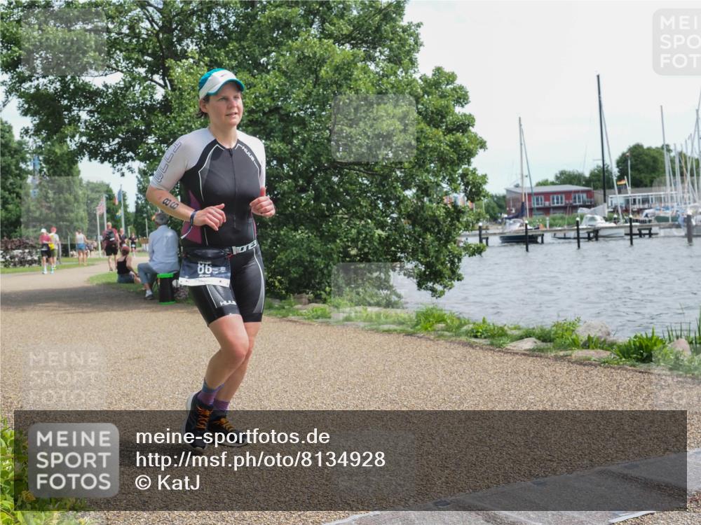 22.06.2025 - Viking Triathlon KatJ http://msf.ph/oto/8134928 22.06.2025 14:16:59 Laufen 86 meine-sportfotos.de