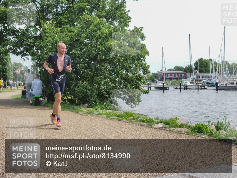 22.06.2025 - Viking Triathlon KatJ http://msf.ph/oto/8134990 22.06.2025 14:17:45 Laufen 225 meine-sportfotos.de
