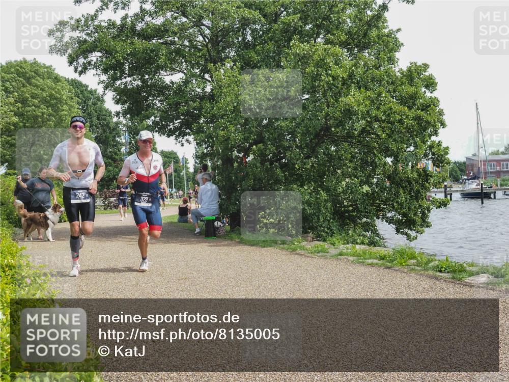 22.06.2025 - Viking Triathlon KatJ http://msf.ph/oto/8135005 22.06.2025 14:17:59 Laufen 242, 329 meine-sportfotos.de