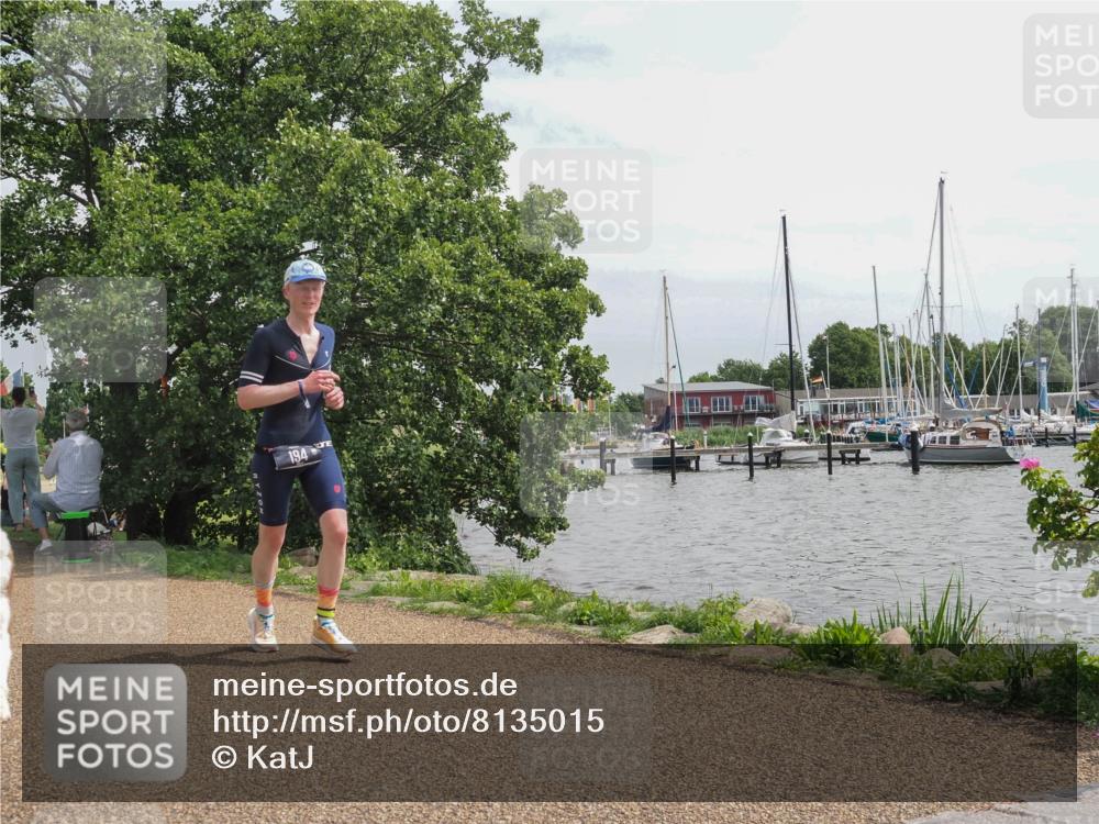 22.06.2025 - Viking Triathlon KatJ http://msf.ph/oto/8135015 22.06.2025 14:18:06 Laufen 194, 343 meine-sportfotos.de