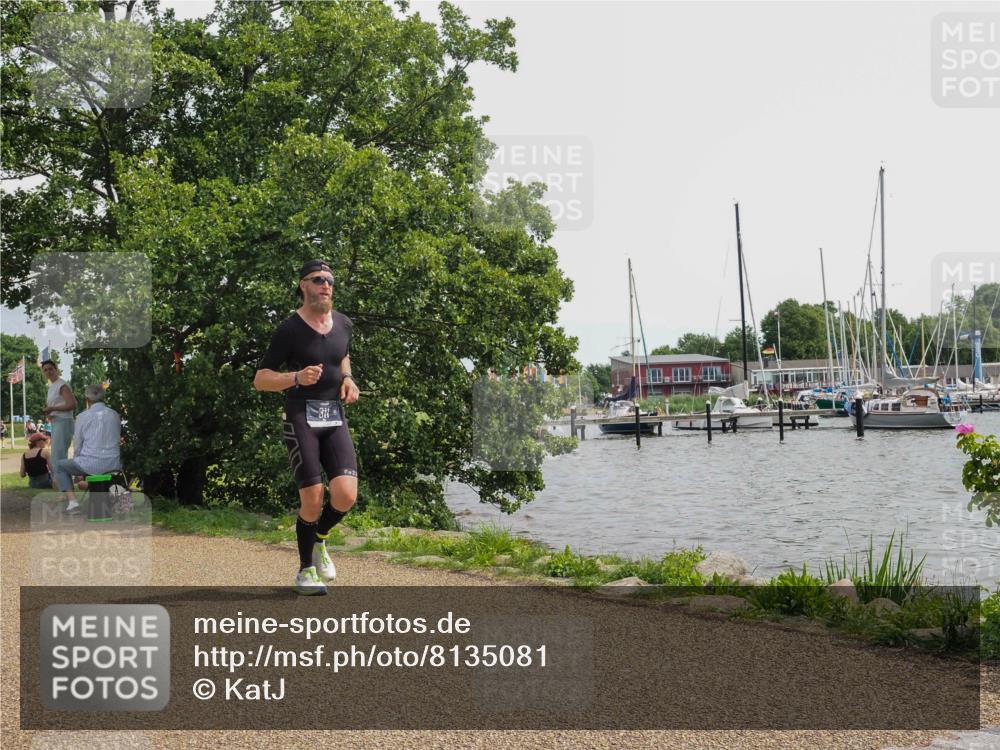 22.06.2025 - Viking Triathlon KatJ http://msf.ph/oto/8135081 22.06.2025 14:18:56 Laufen 311 meine-sportfotos.de